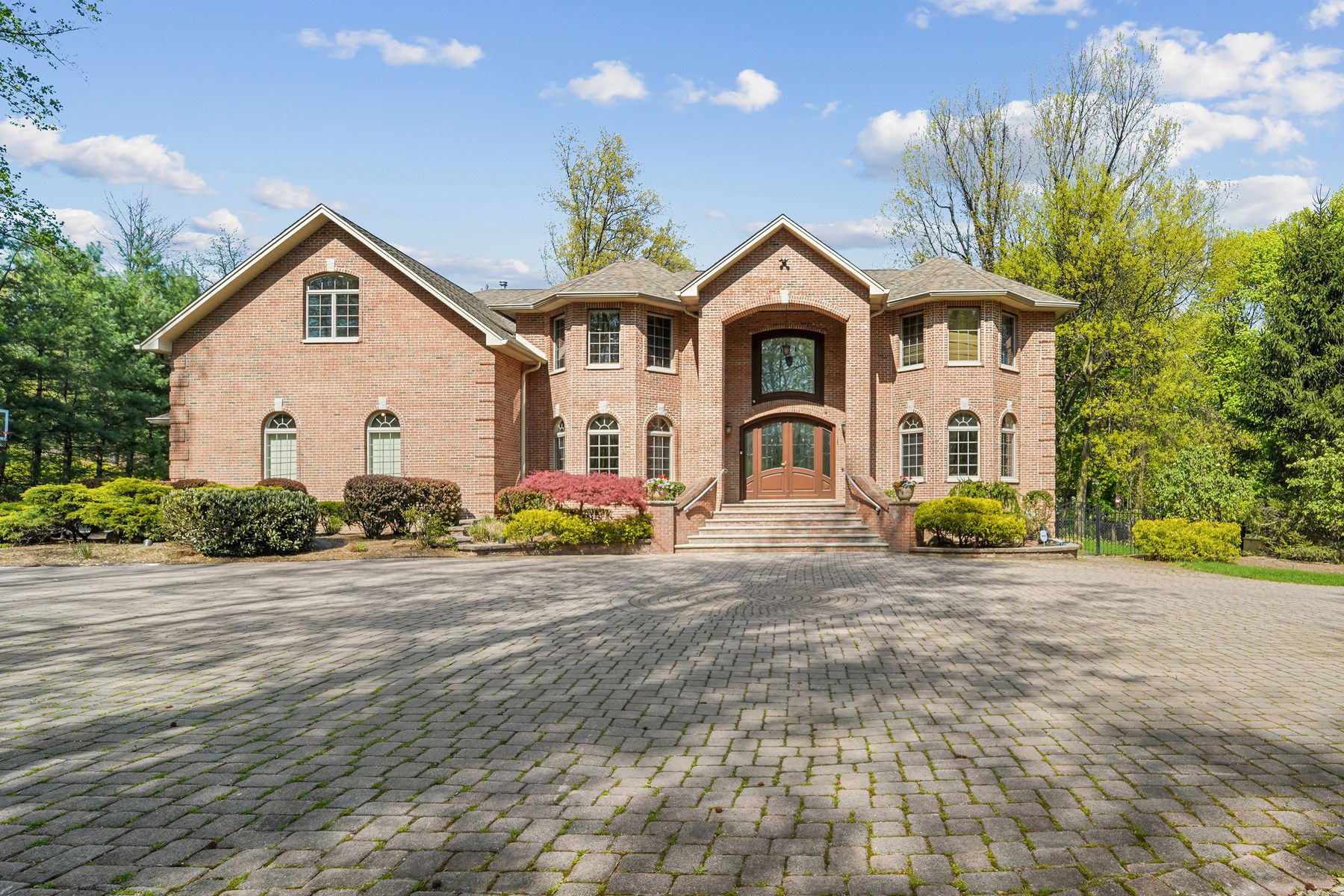 100 Mountain Avenue 