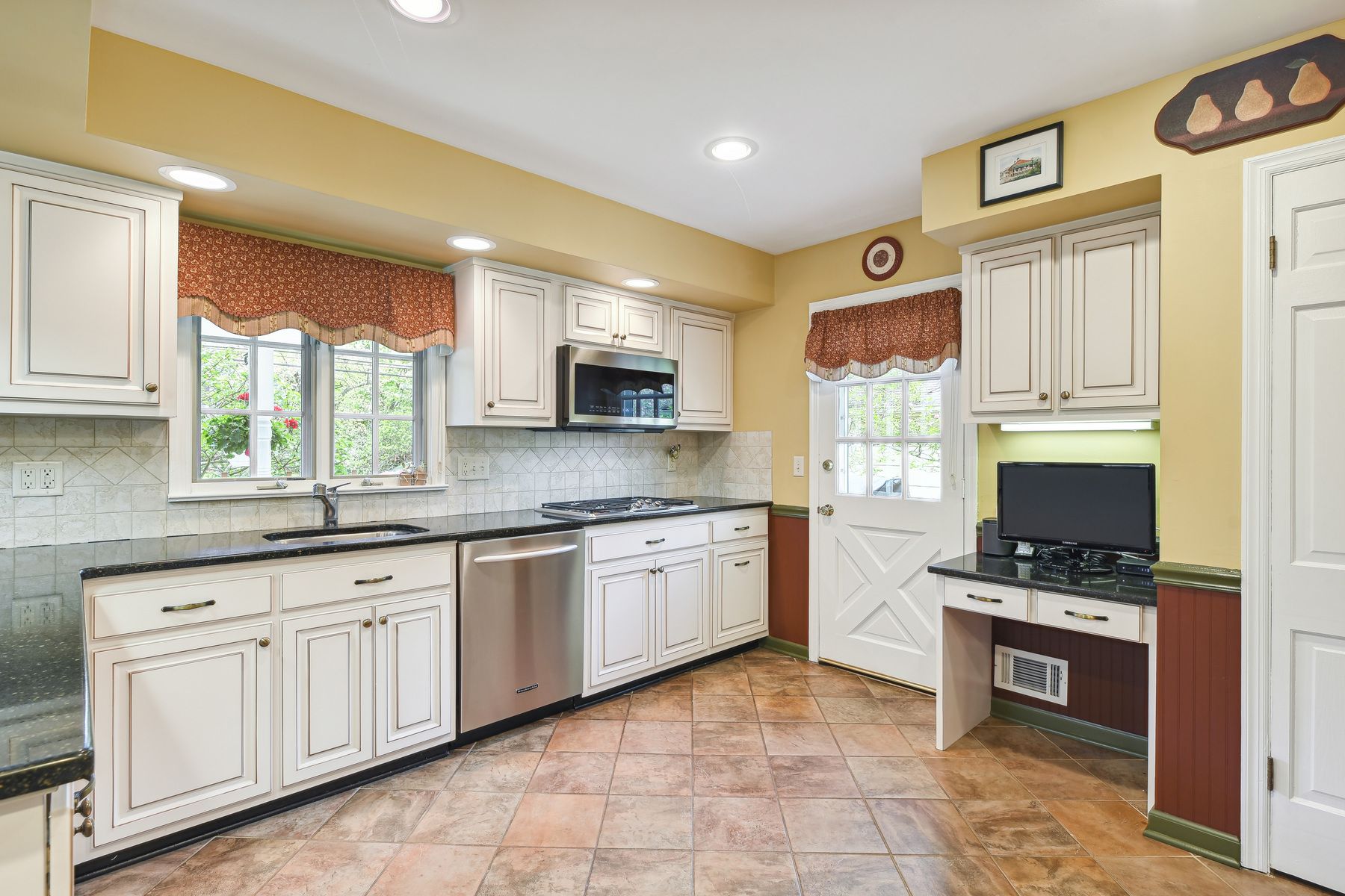 259 Kent Place Boulevard 