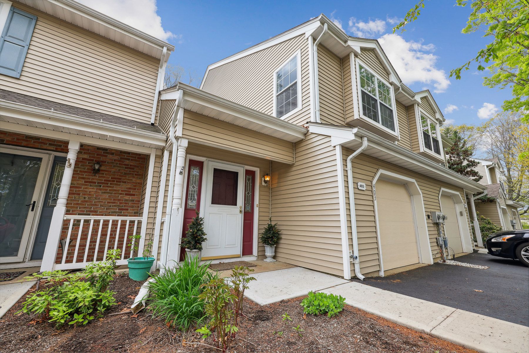 403 Aberdeen Layne 