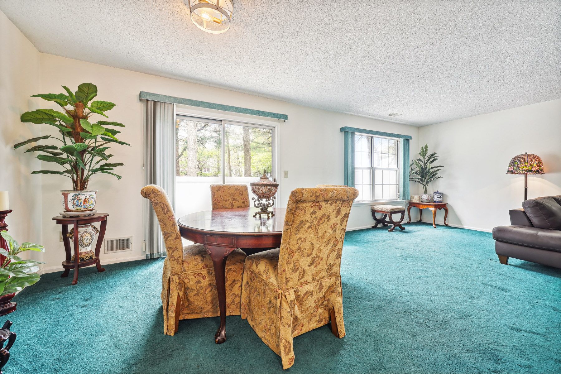 403 Aberdeen Layne 