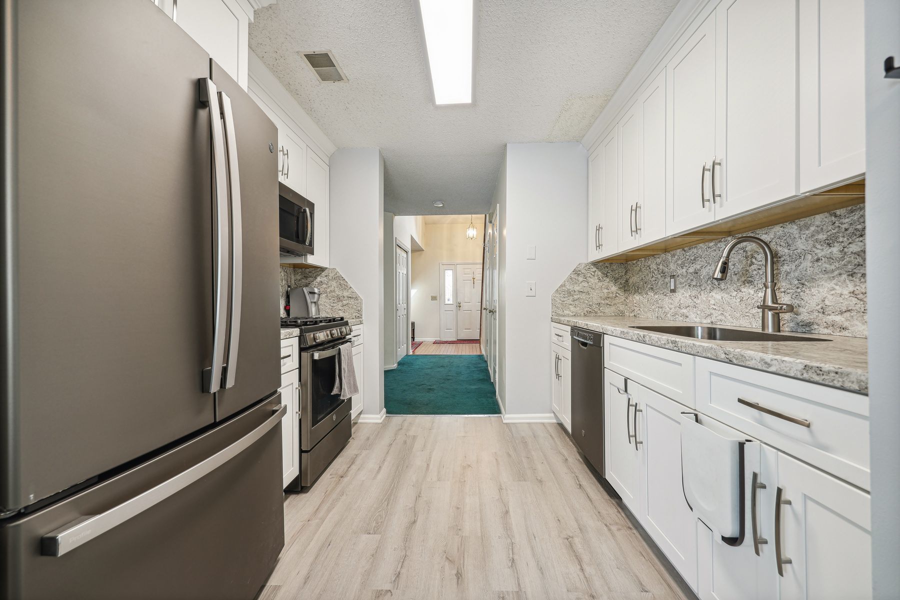 403 Aberdeen Layne 