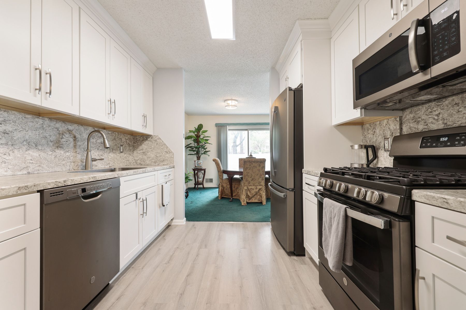 403 Aberdeen Layne 