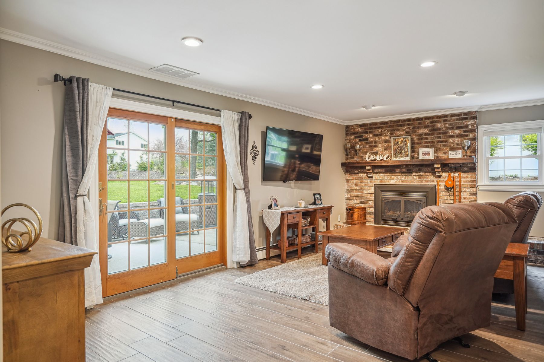 7 Glenn Dr 