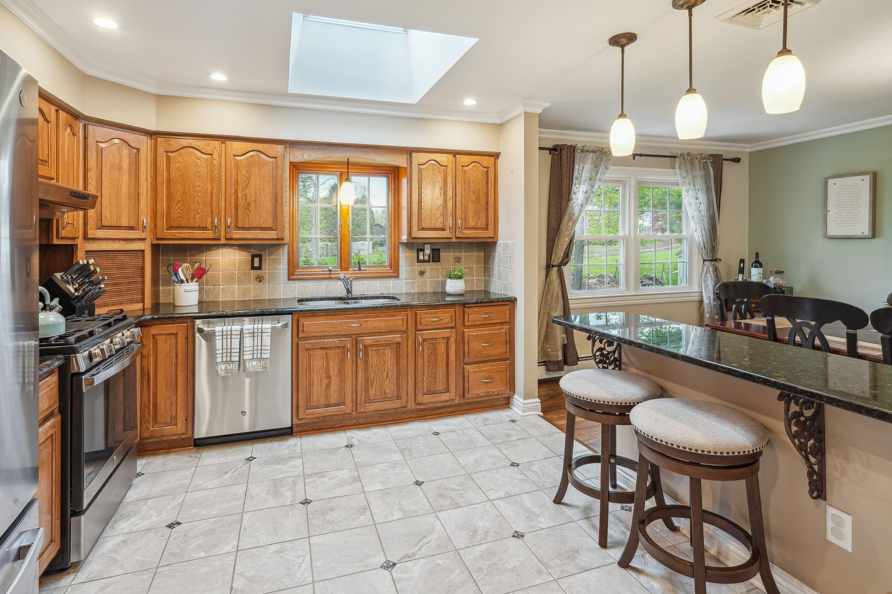 7 Glenn Dr 