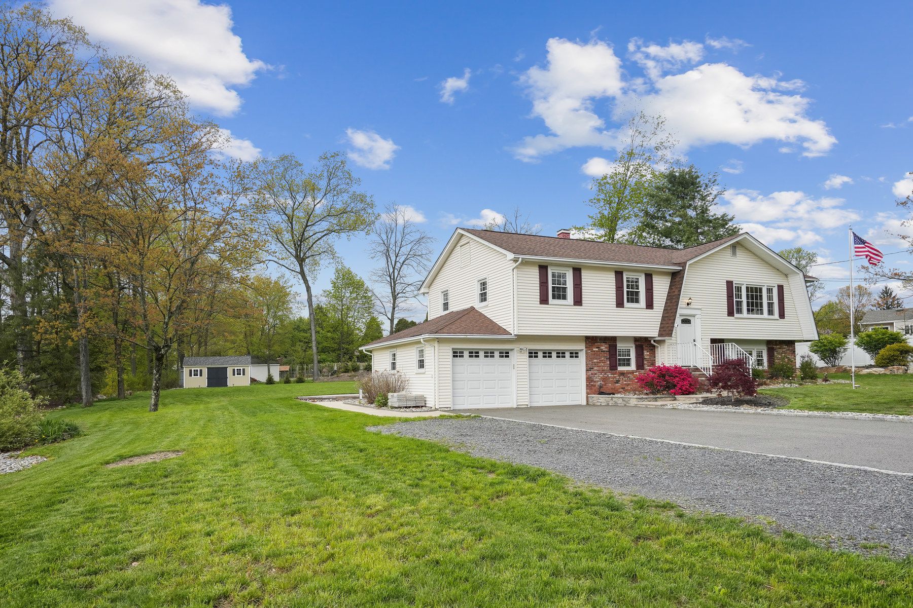 7 Glenn Dr 