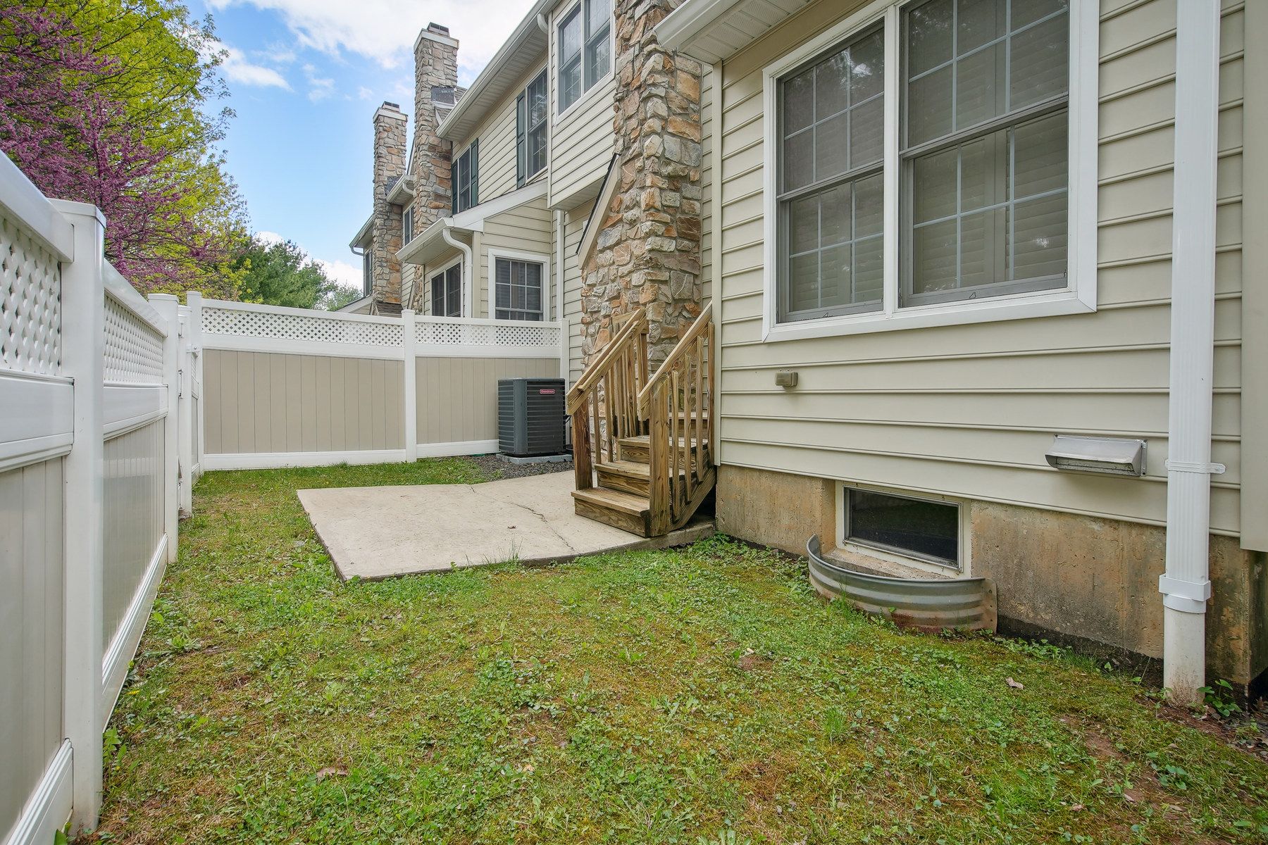 32 Patriot Hill Drive 