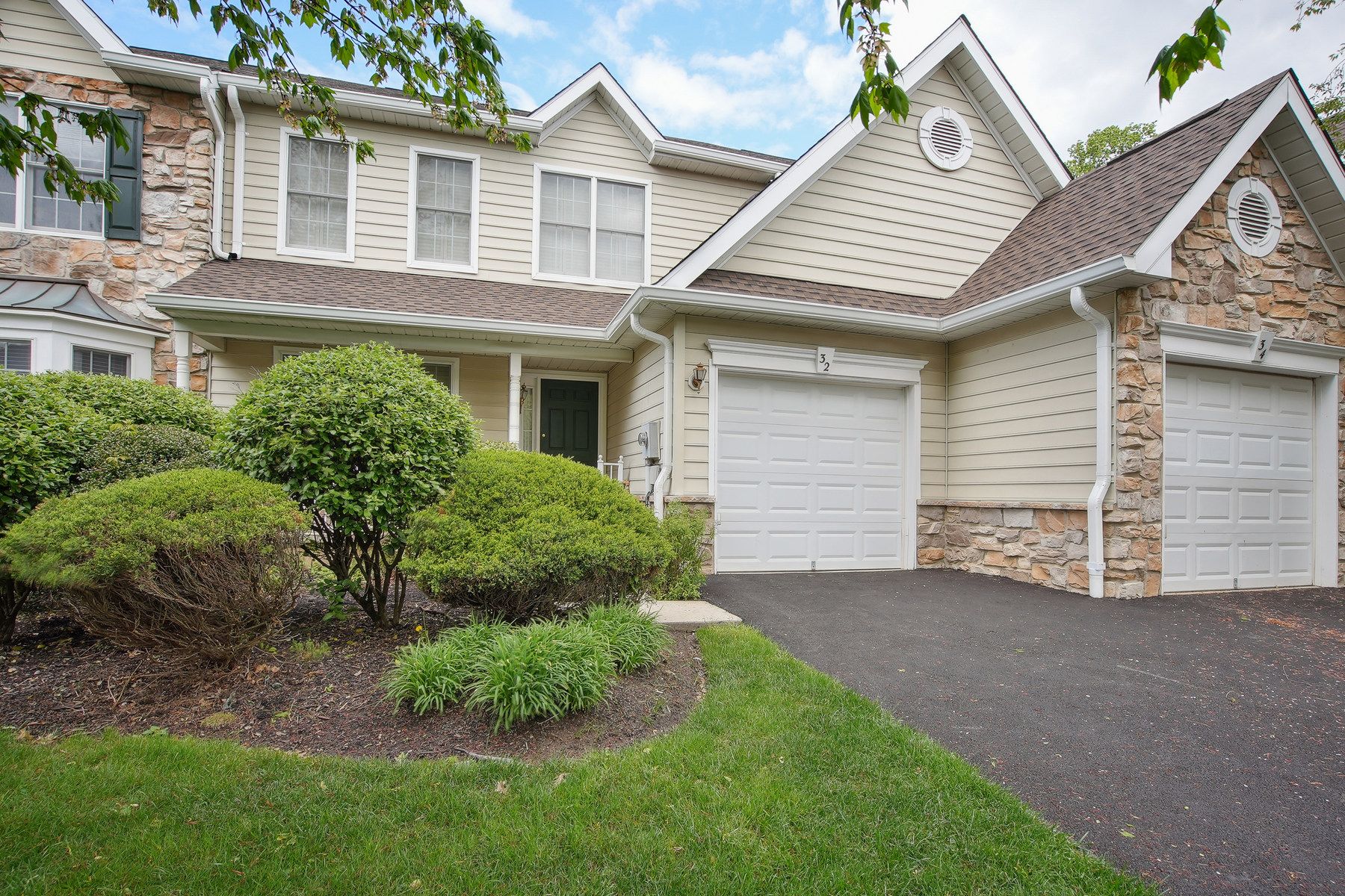 32 Patriot Hill Drive 