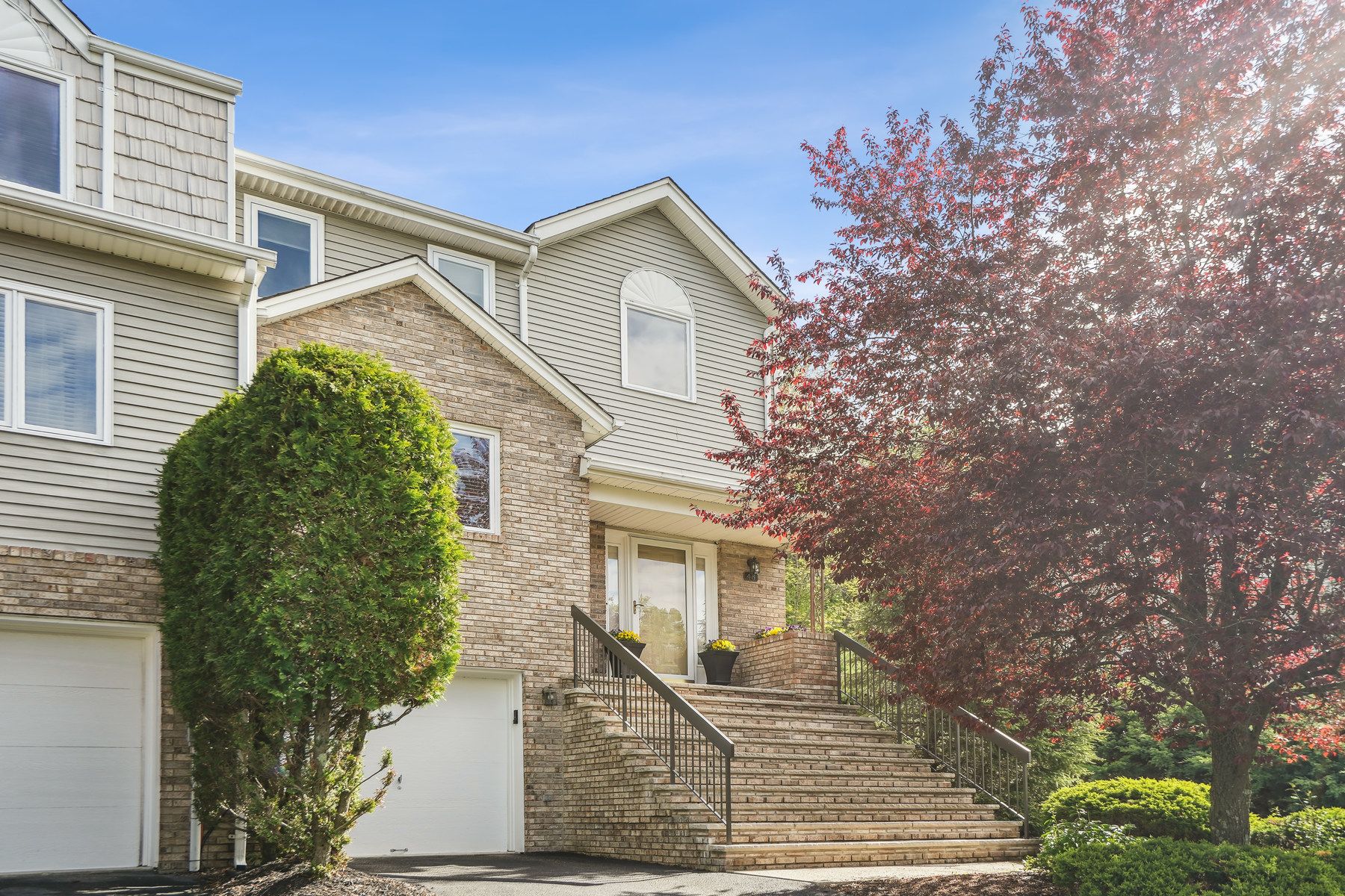 48 Averell Dr 