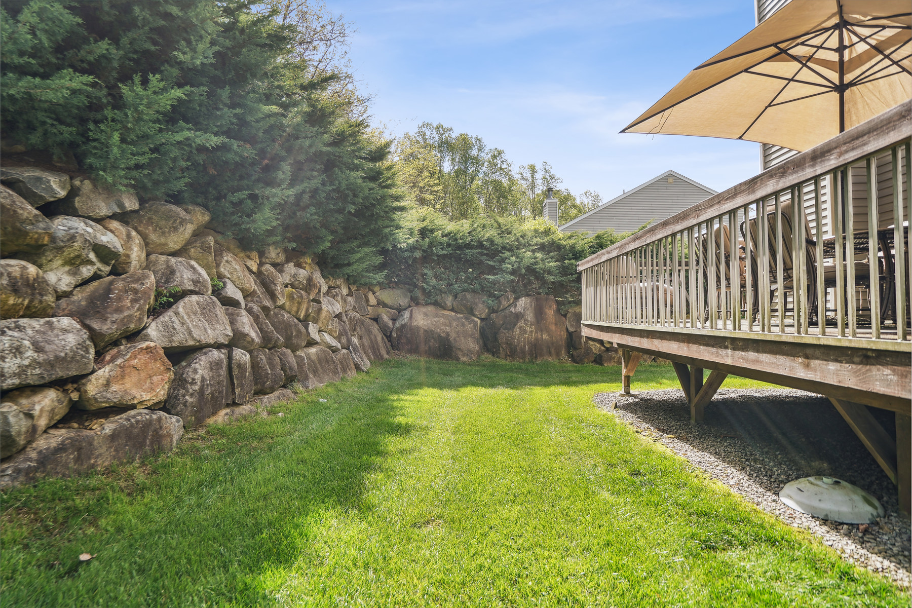 48 Averell Dr 