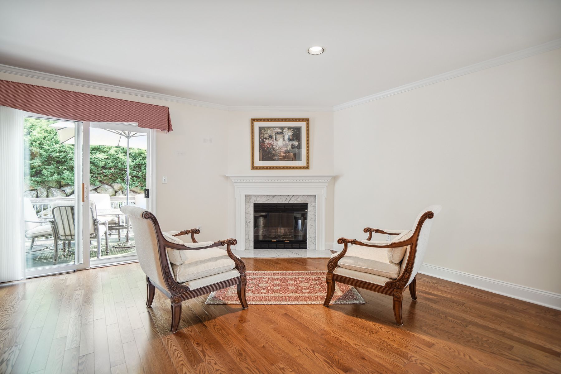 48 Averell Dr 
