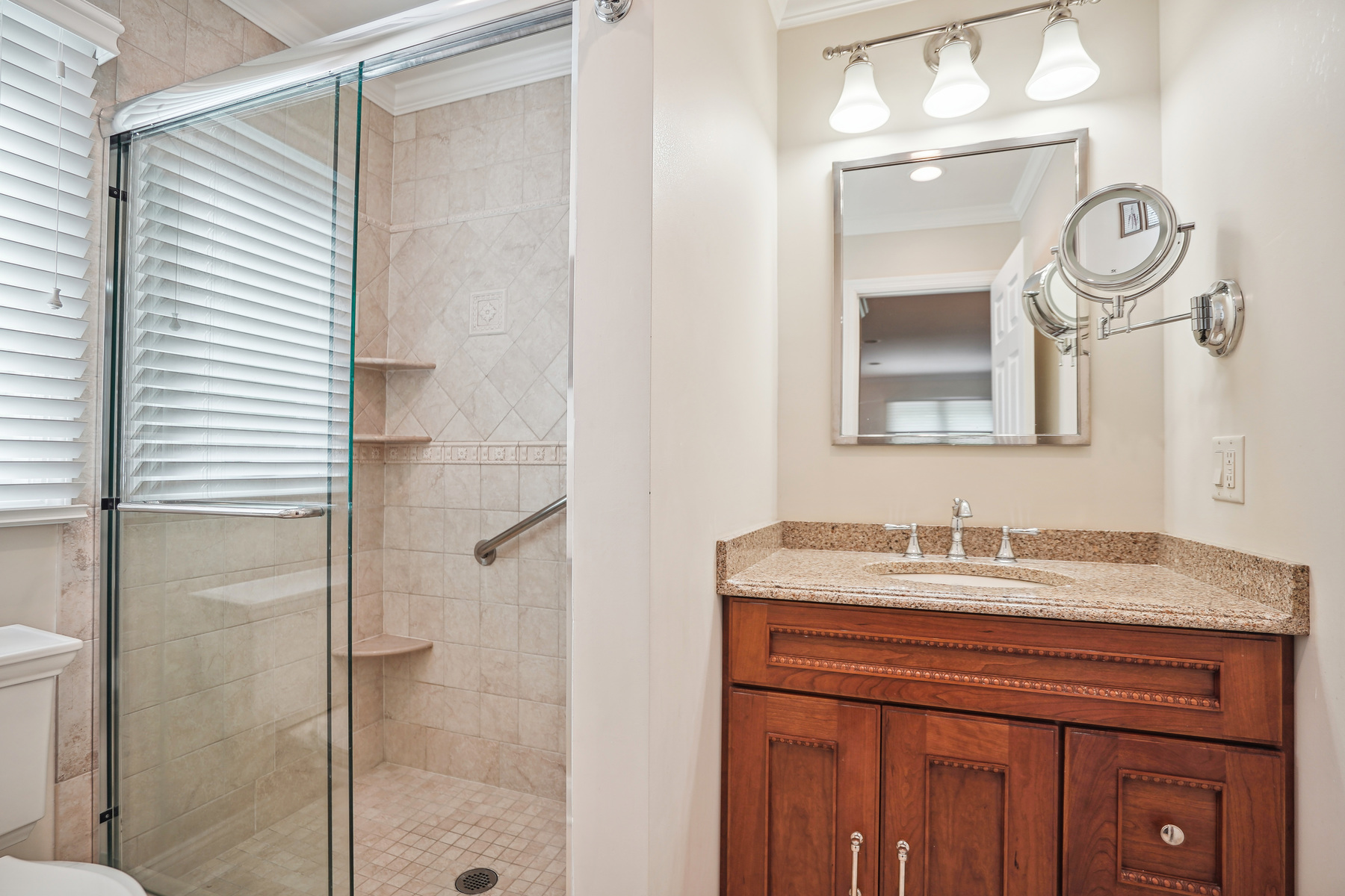 48 Averell Dr 