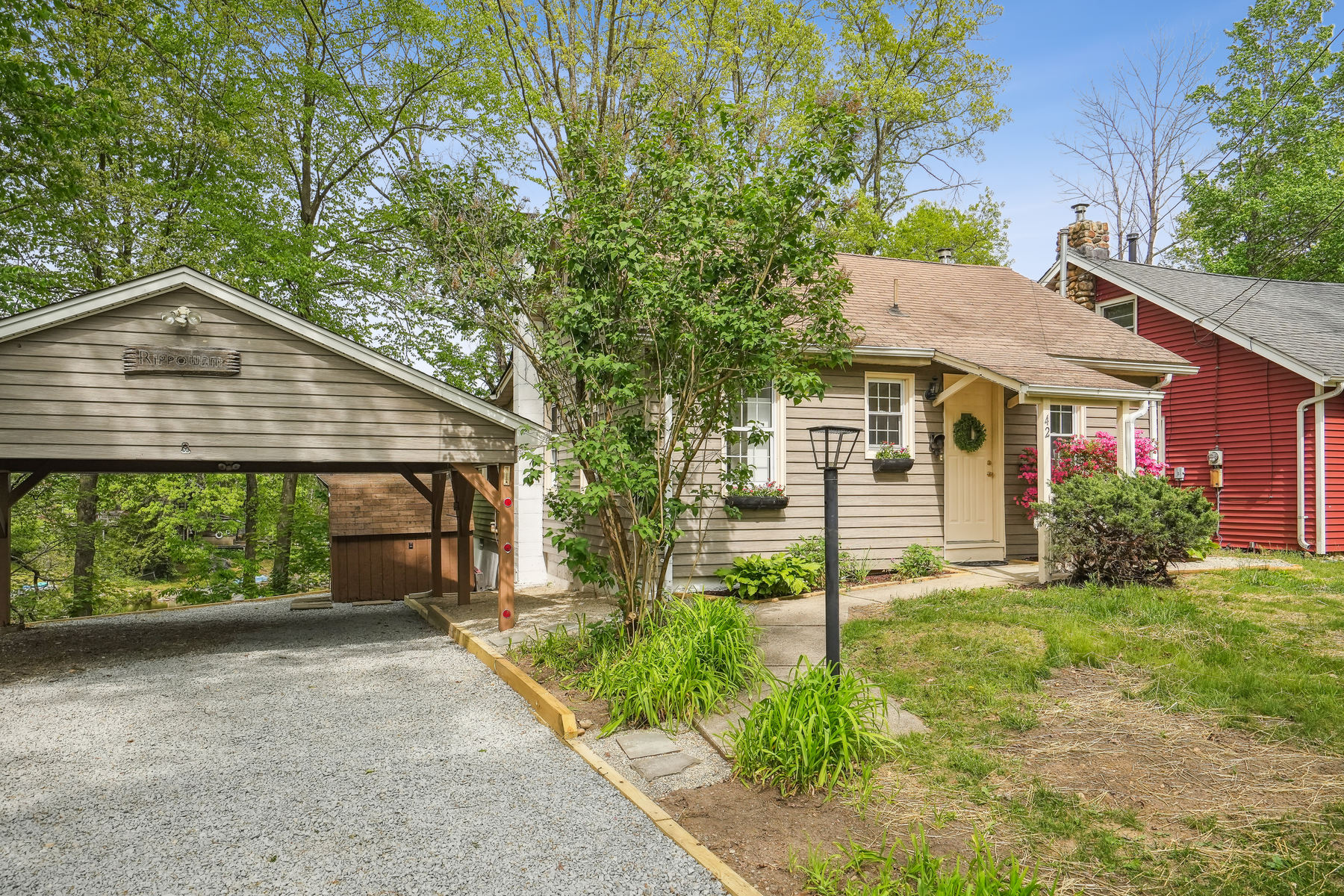 42 Pequot Trail 