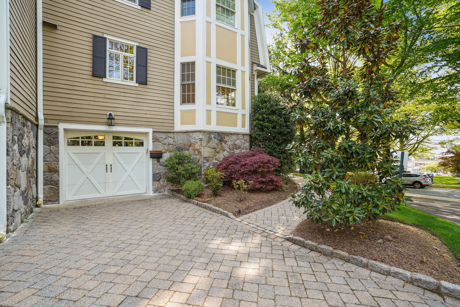 8 South Mountain Avenue, #E 