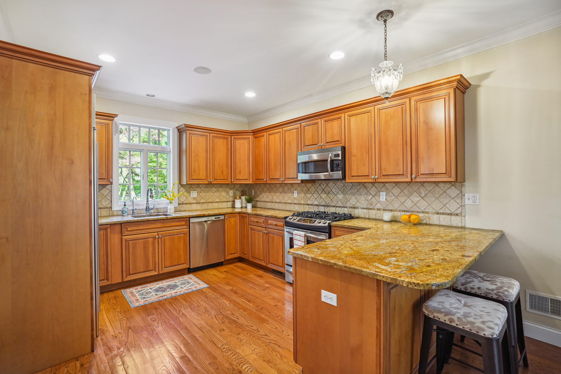 8 South Mountain Avenue, #E 