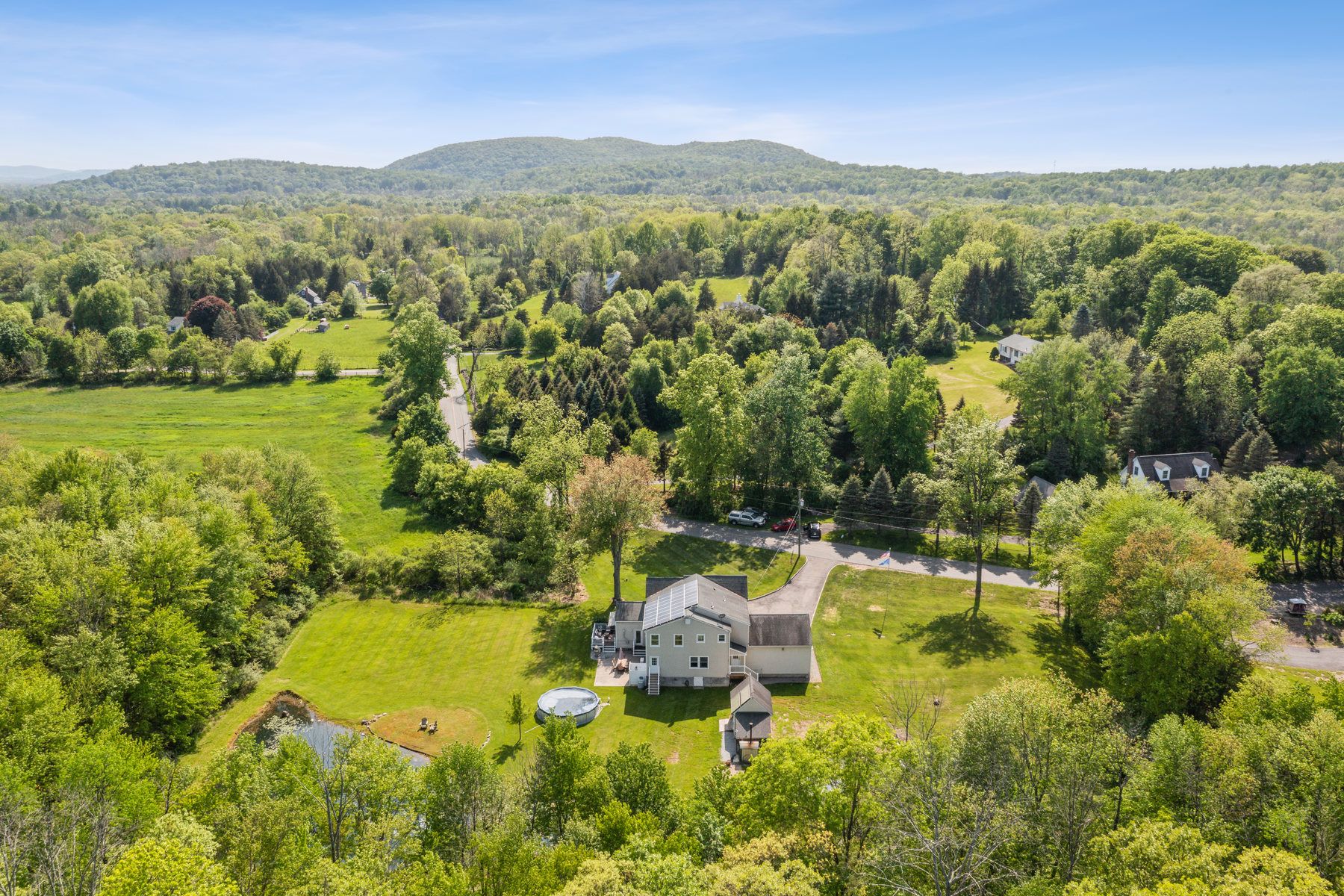 205 Bear Creek Rd 