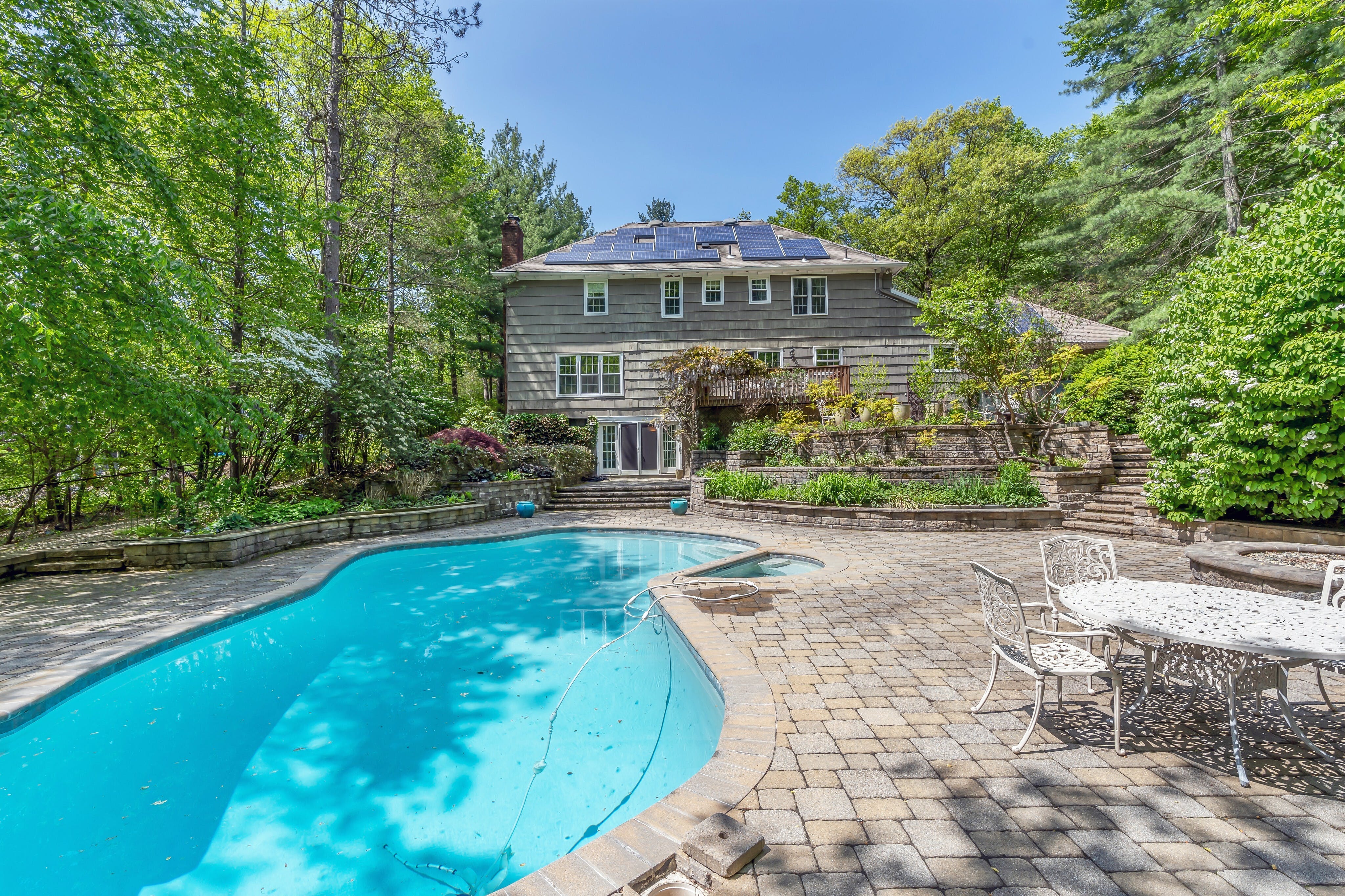7 Baer Court 