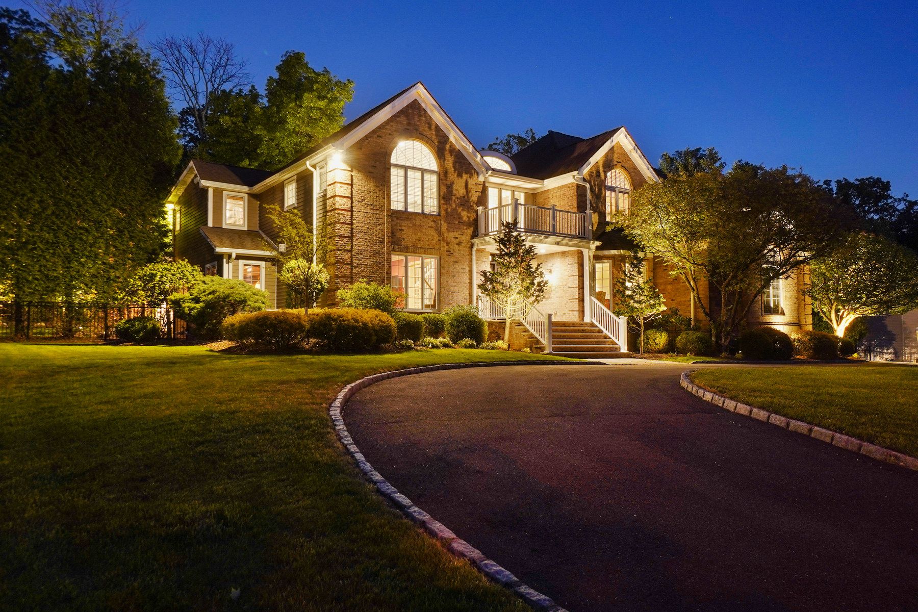 40 Westmount Drive 