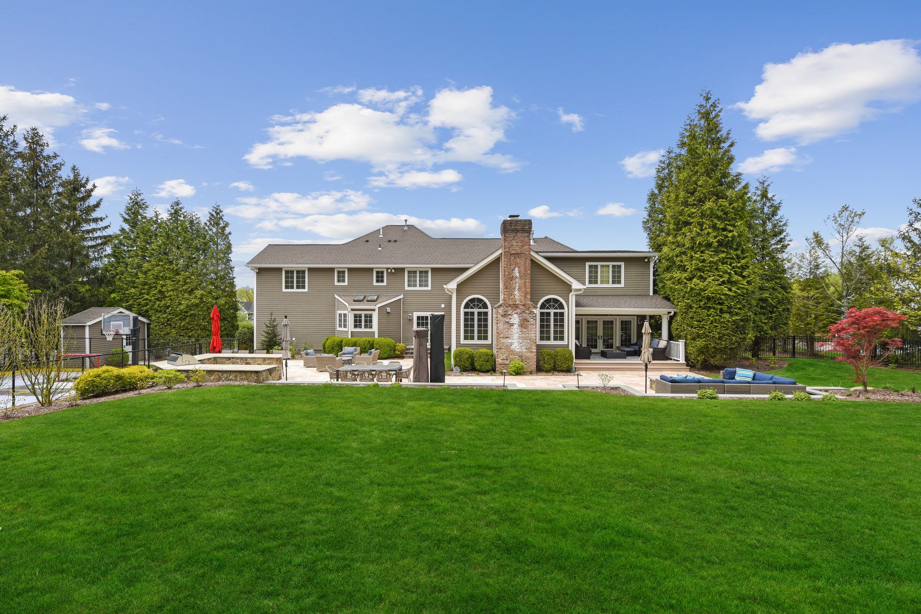 40 Westmount Drive 