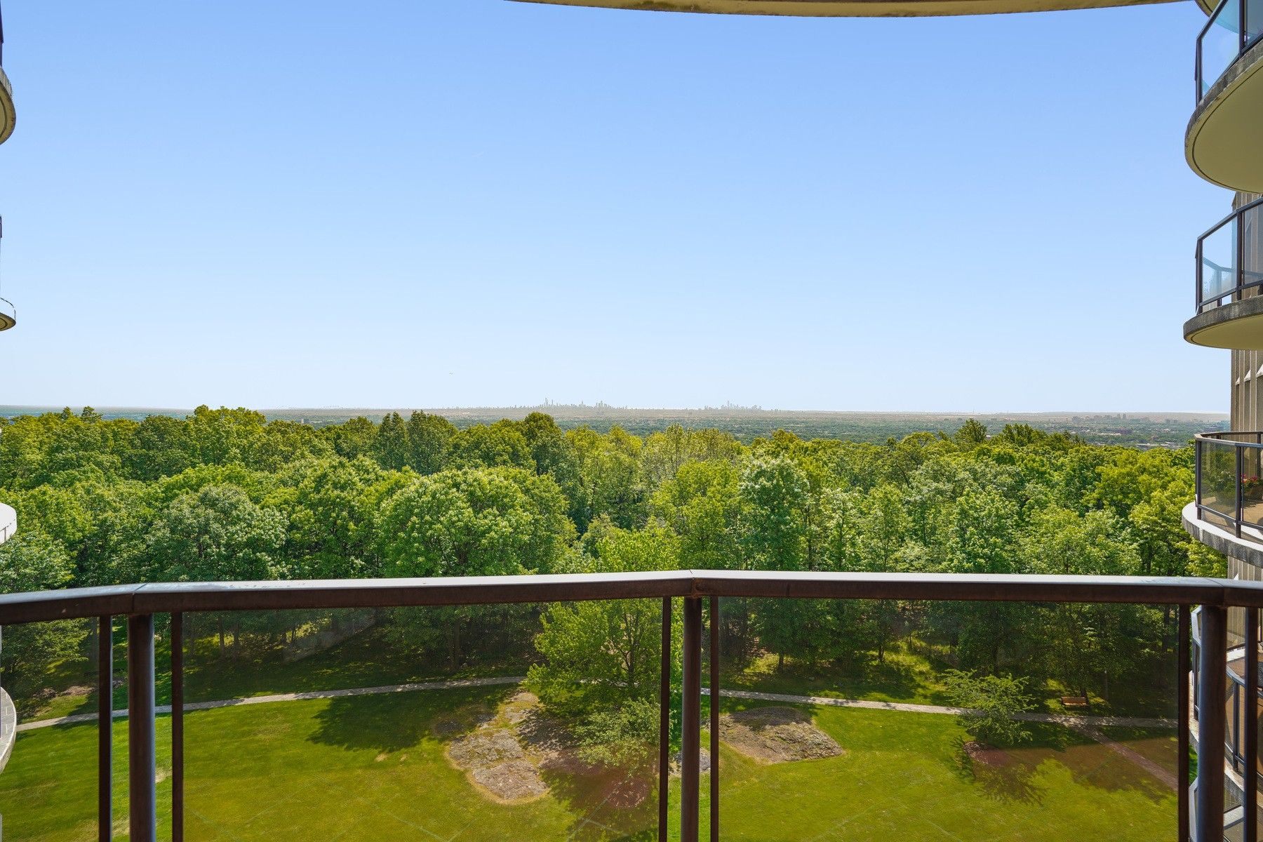 2 Claridge Drive, #9AE 