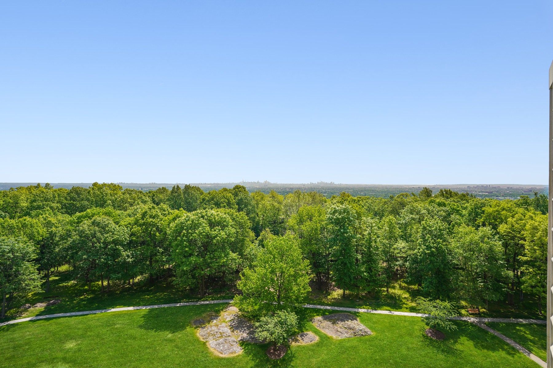 2 Claridge Drive, #9AE 