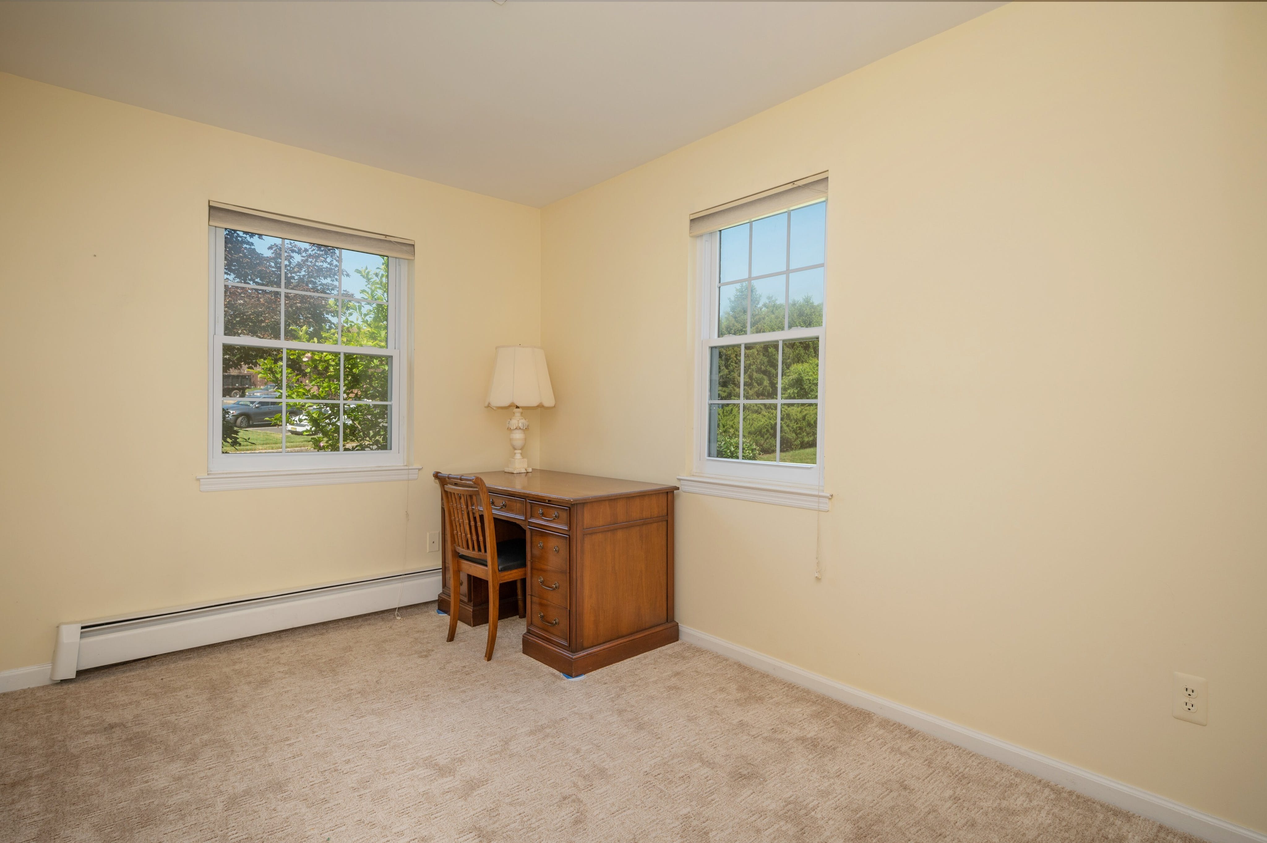 40 Coachlight Drive 