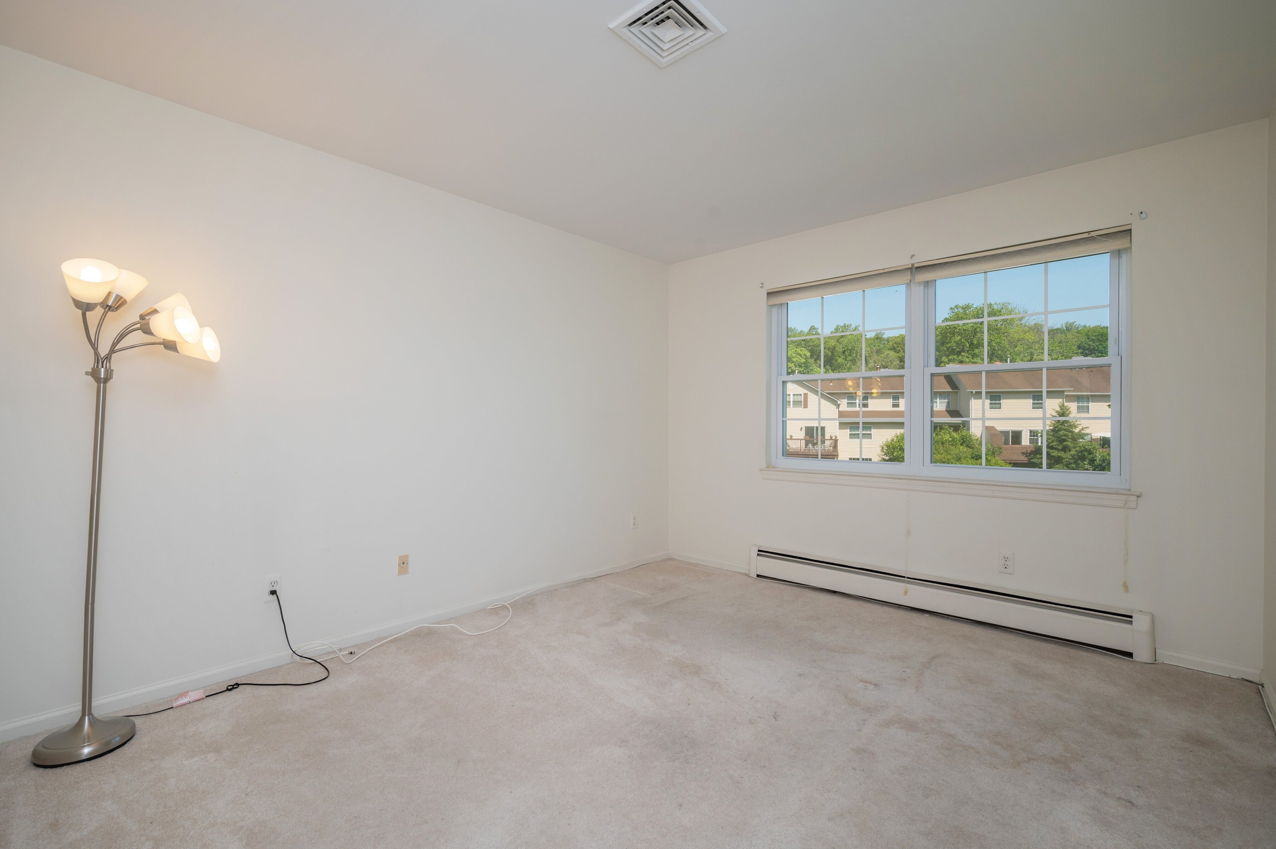 40 Coachlight Drive 