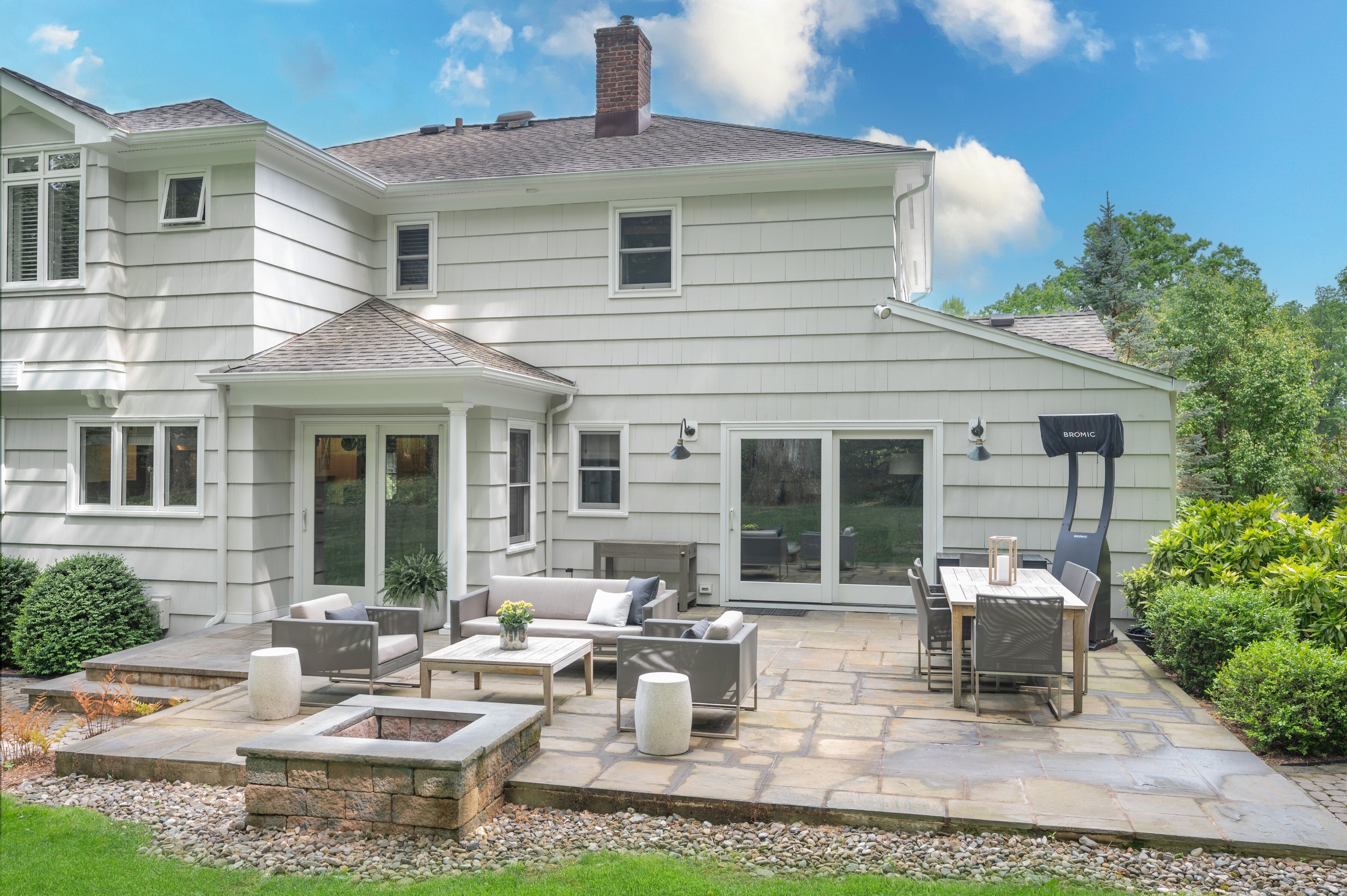 72 Candlewood Drive 