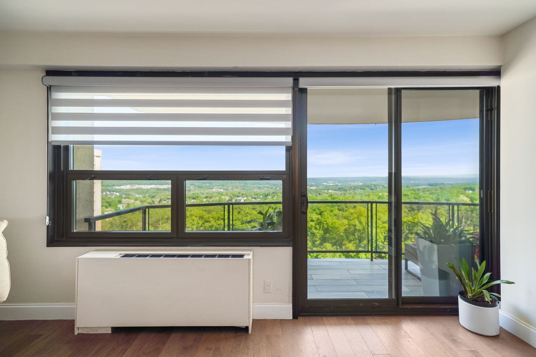2 Claridge Dr, 10EE Unit# 10EE
