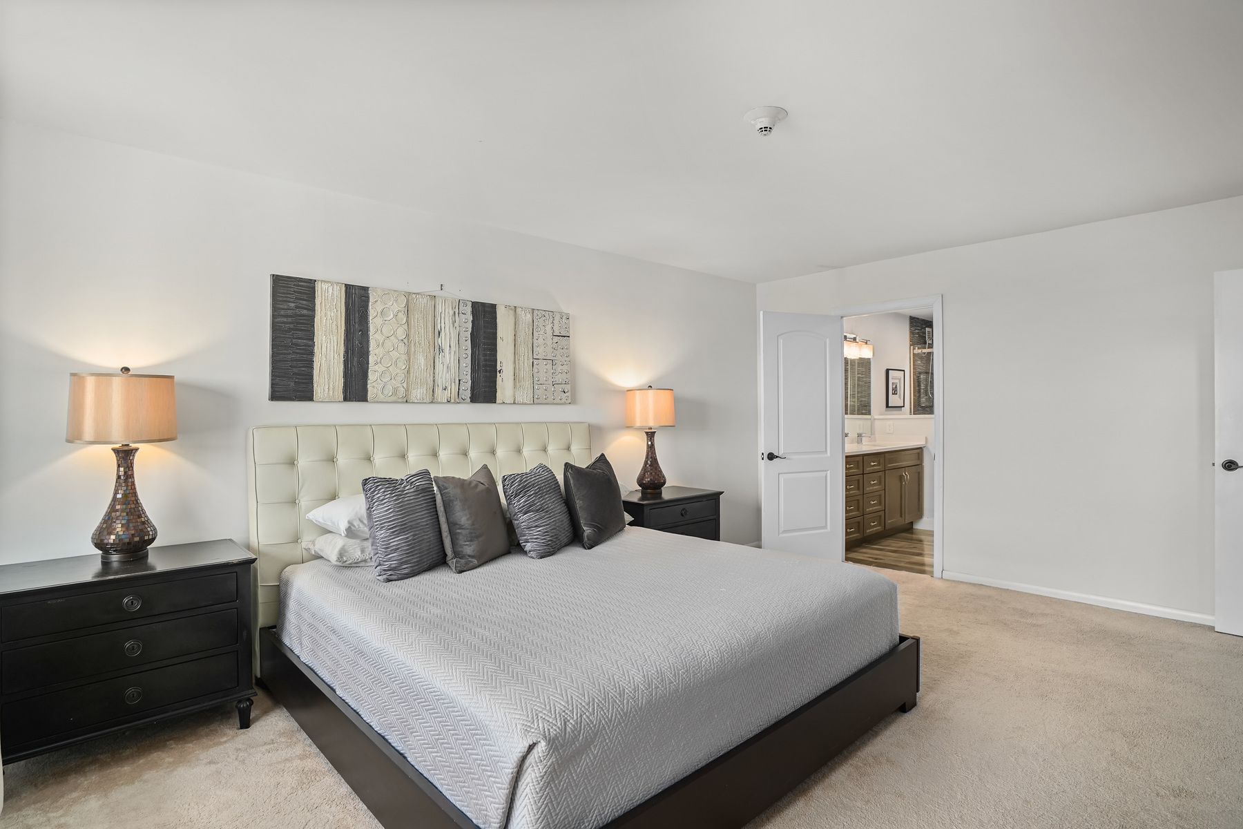 2 Claridge Dr, 10EE Unit# 10EE