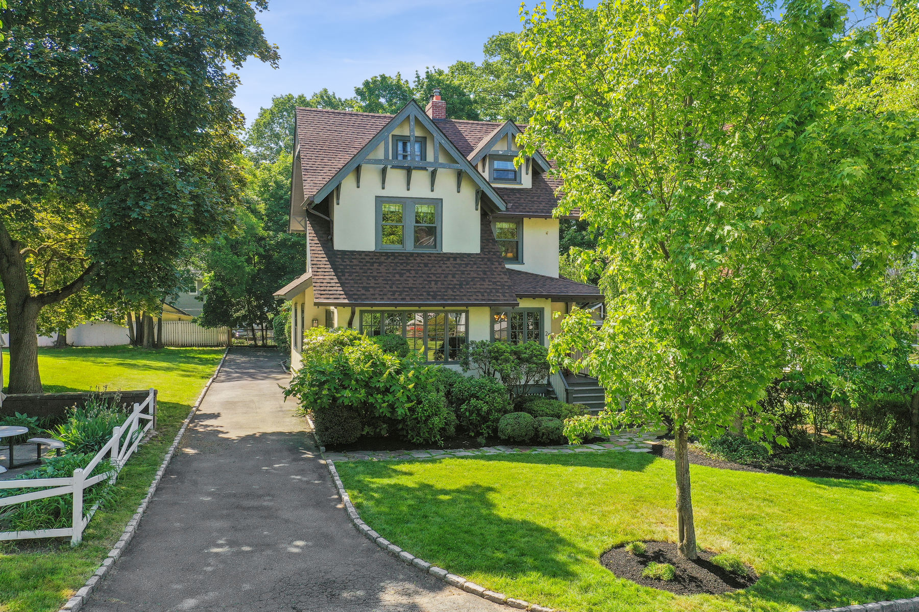 28 Bruce Road 