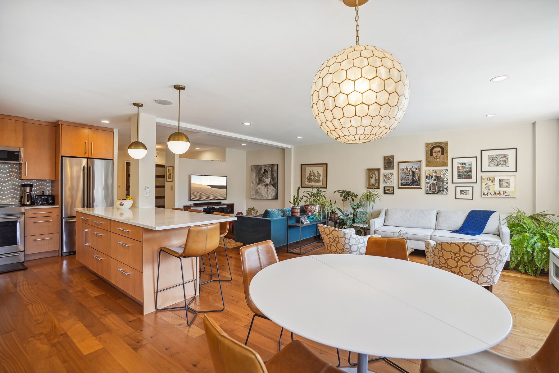11 Euclid Avenue, Unit 3B 