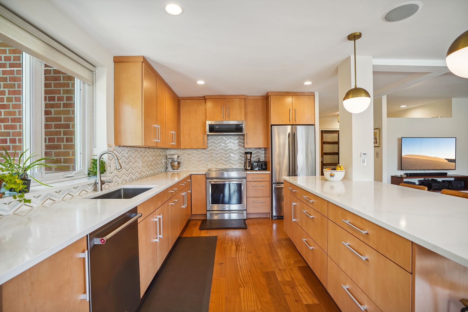 11 Euclid Avenue, Unit 3B 