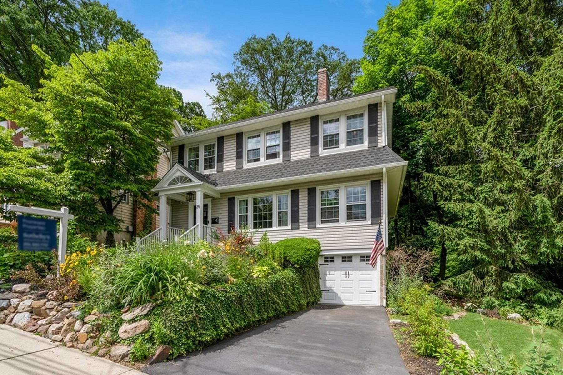 25 Bradley Terrace 