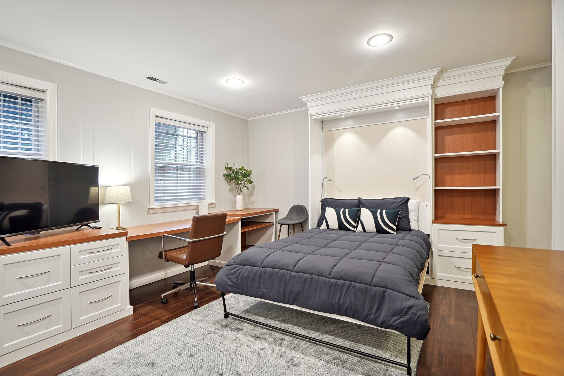 42 Elm Street, #38A 