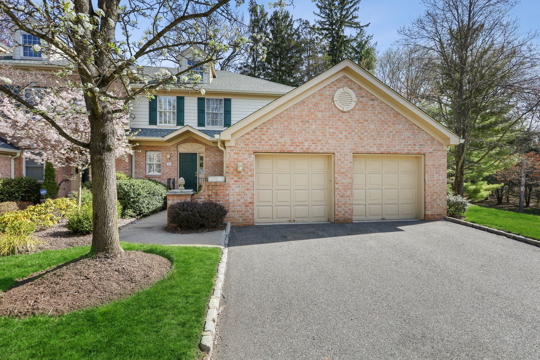 13 Chadwell Place 