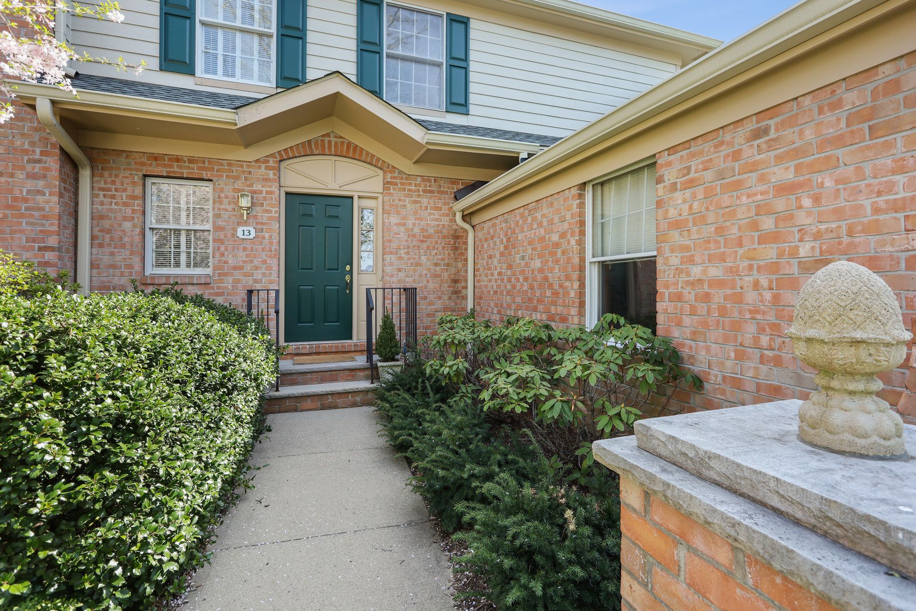 13 Chadwell Place 