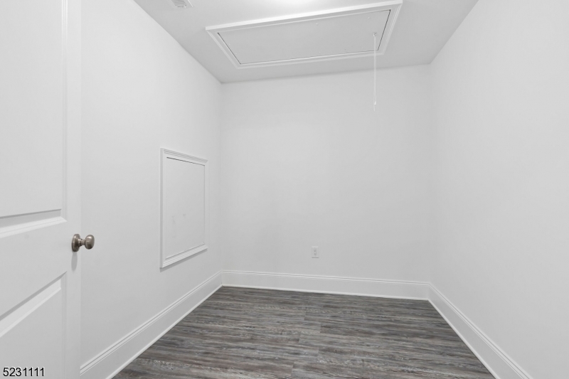 3 Beacon Pl