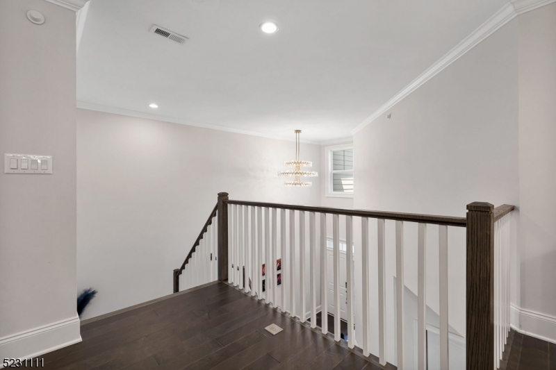 3 Beacon Pl