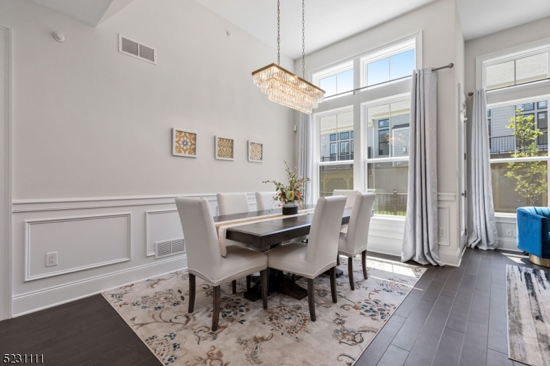 3 Beacon Pl