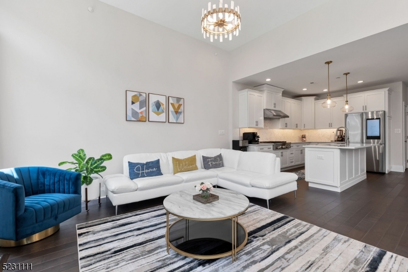 3 Beacon Pl