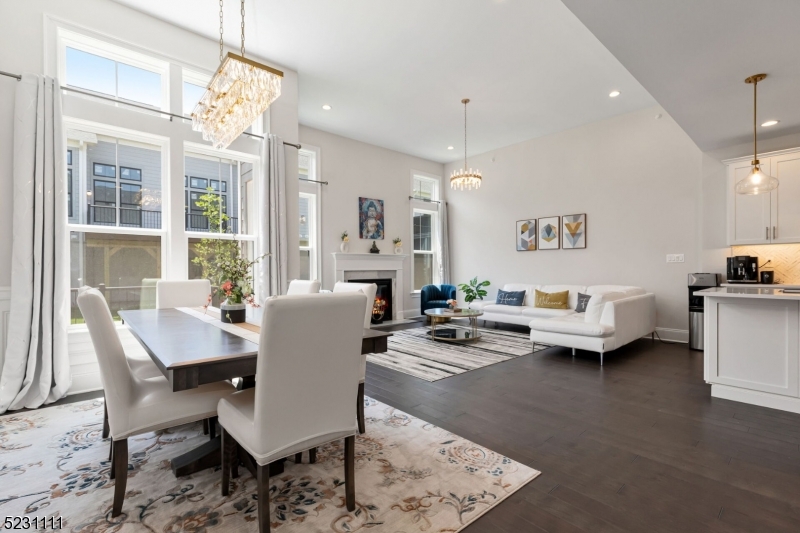 3 Beacon Pl