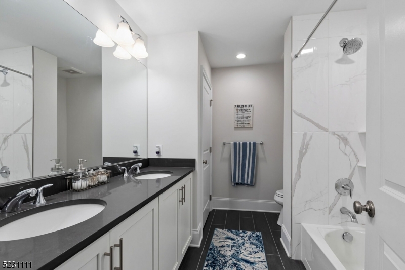 3 Beacon Pl