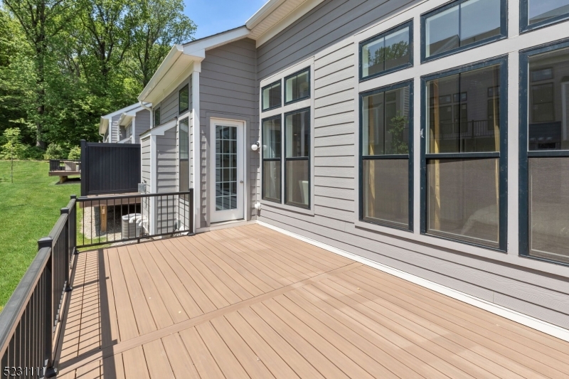 3 Beacon Pl