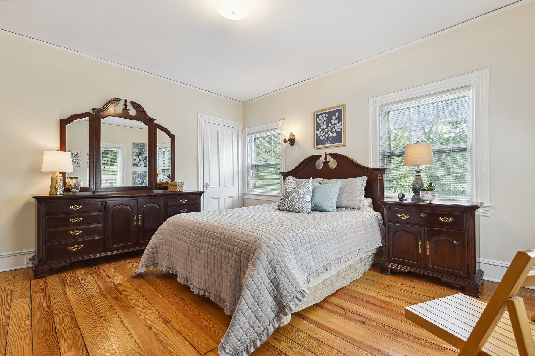 12 Shadyside Avenue 