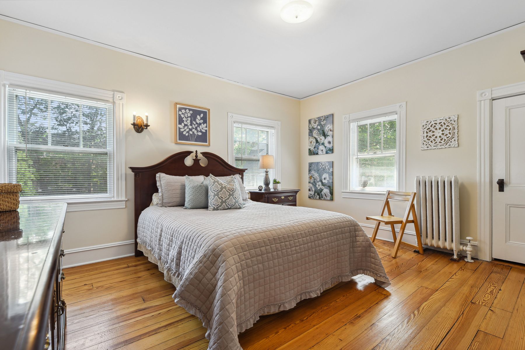 12 Shadyside Avenue 