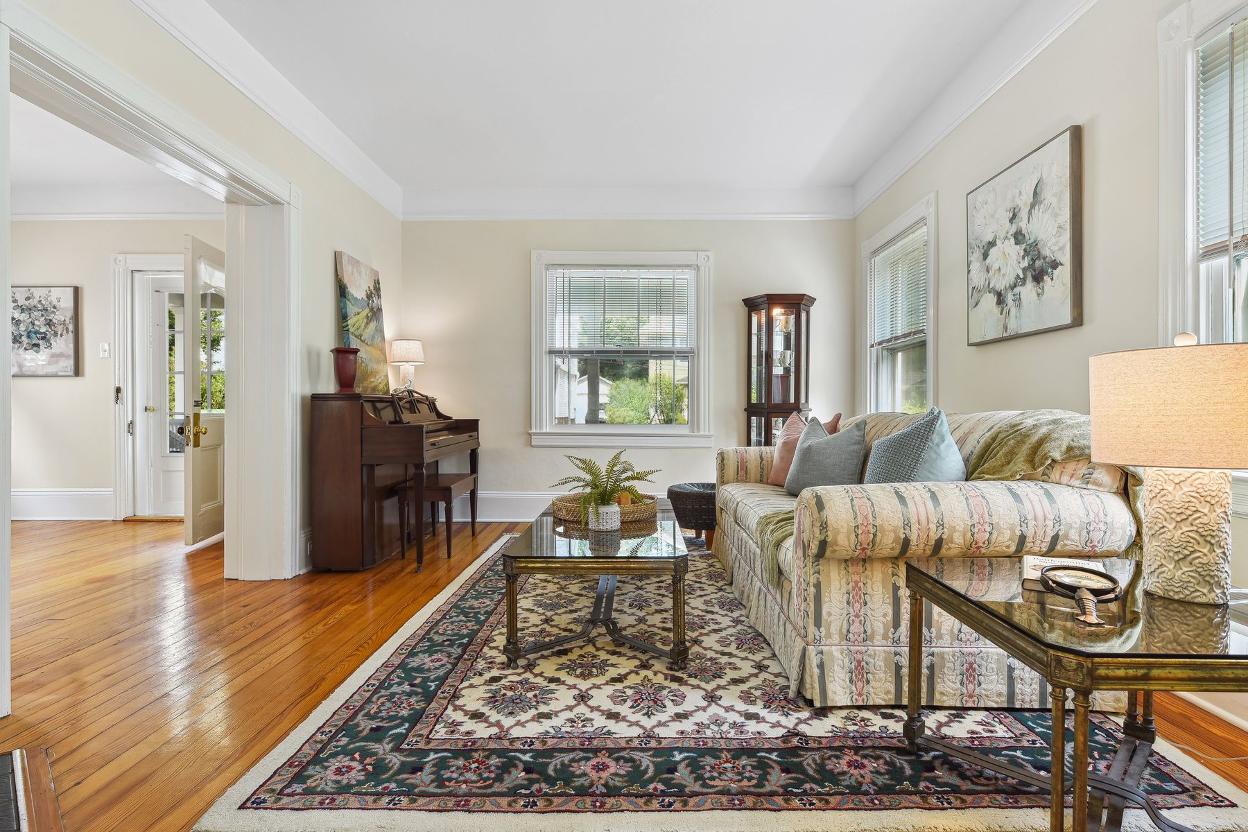 12 Shadyside Avenue 