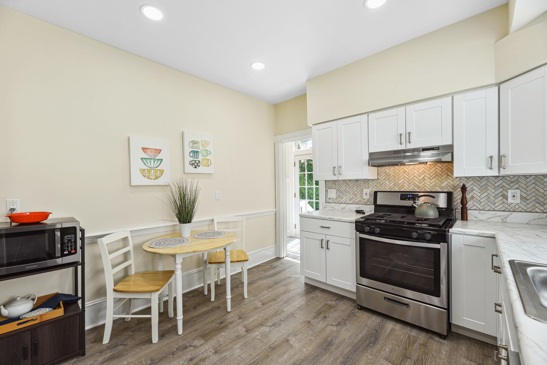 12 Shadyside Avenue 