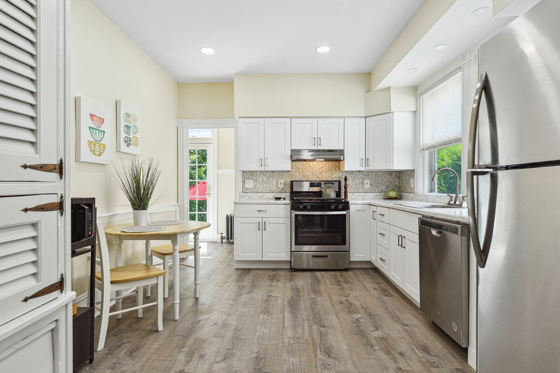 12 Shadyside Avenue 