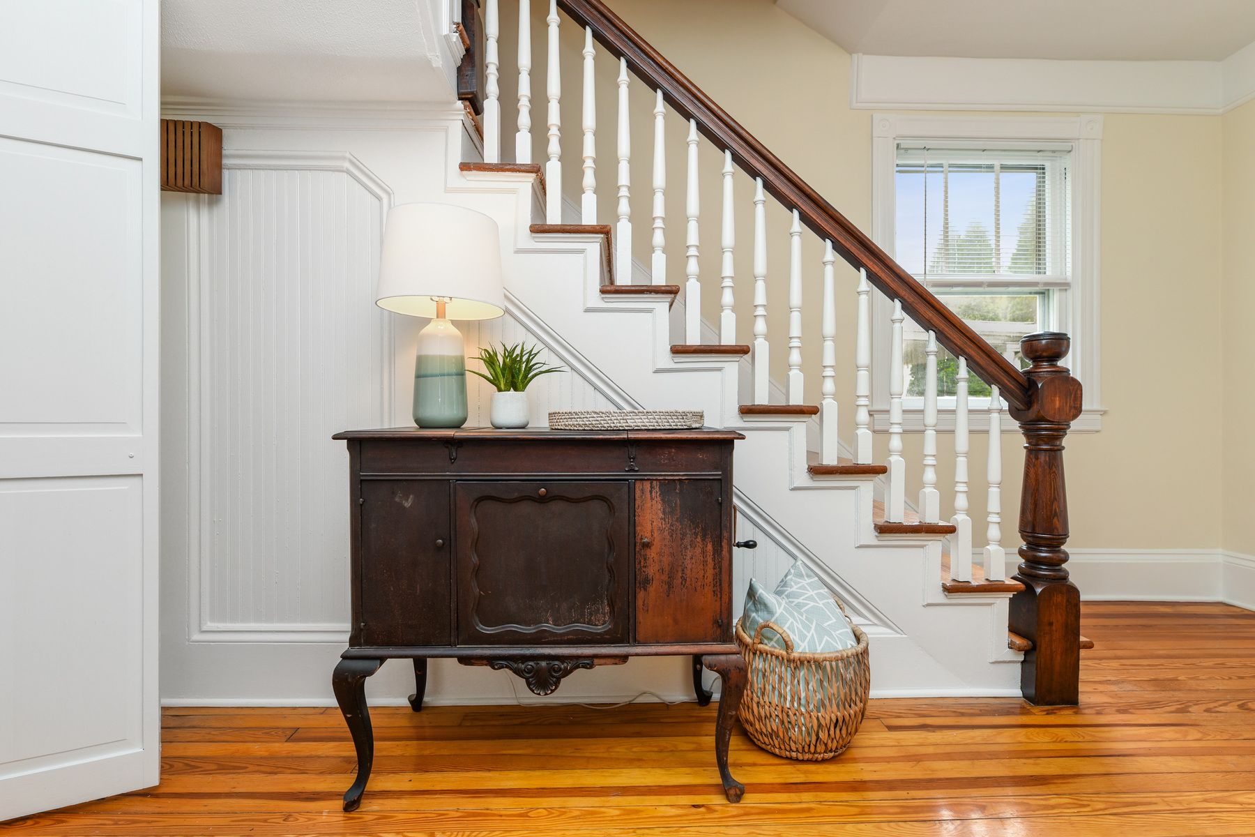 12 Shadyside Avenue 