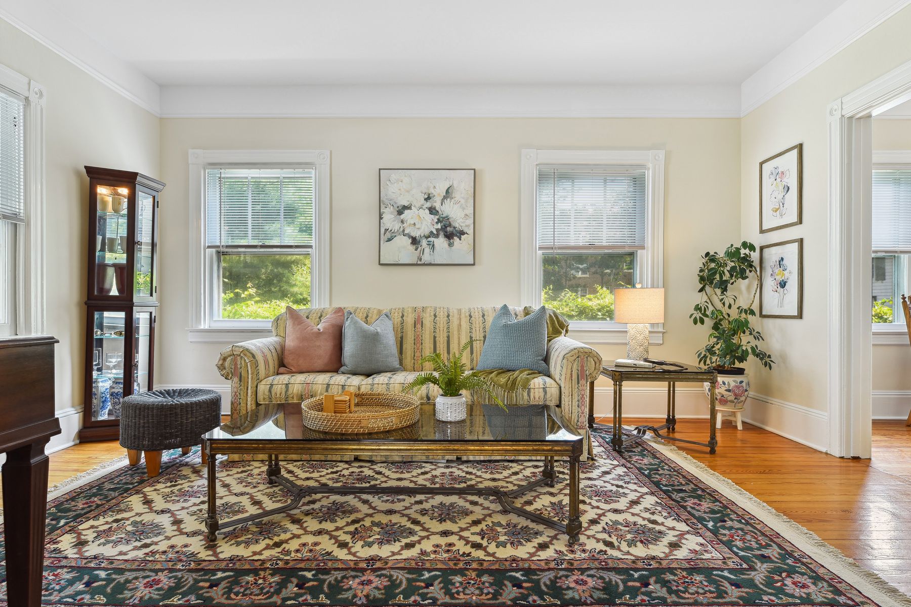 12 Shadyside Avenue 
